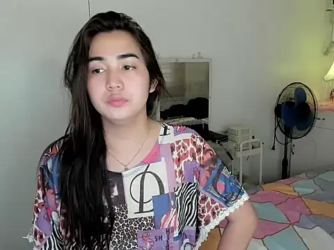 Snapshot of Alovelydoll_nica chatting on February 2026 03:33:01 AM Alovelydoll nica online show from February 2026 03:33:01 AM