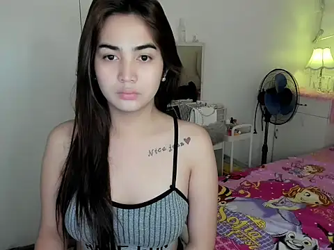 Snapshot of Alovelydoll_nica chatting on April 2026 01:19:01 AM Alovelydoll nica online show from April 2026 01:19:01 AM