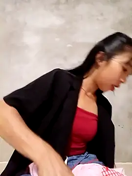 emaame68 online show from October 2025 01:43:02 PM