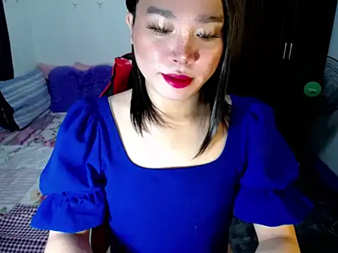 Urassiansweetcummer online show from September 2025 02:13:01 AM