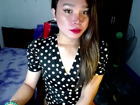 Urassiansweetcummer online show from November 2025 02:13:02 AM