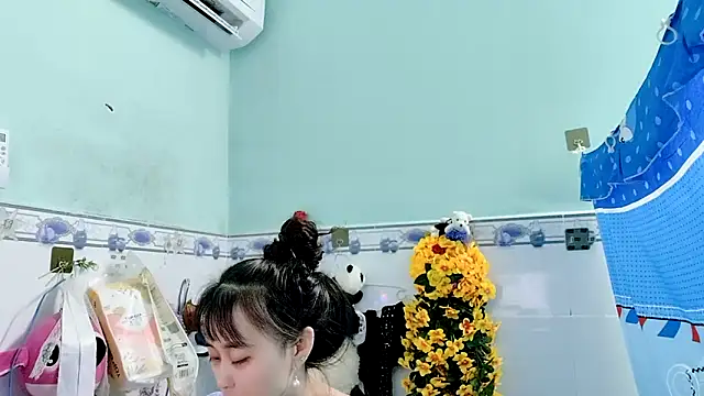 emgaixinhngoan online show from September 2025 02:40:01 PM