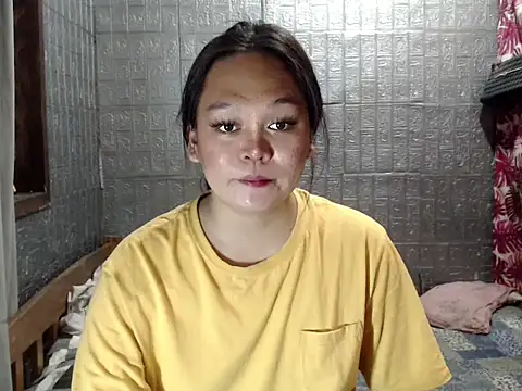 Snapshot of BunnyChain_ chatting on September 2025 12:01:02 AM BunnyChain online show from September 2025 12:01:02 AM