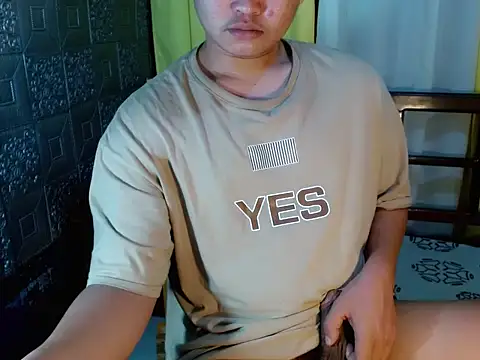 Reynelcock online show from October 2025 03:29:02 AM