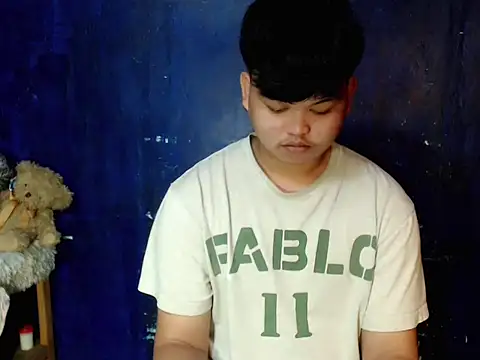 Reynelcock online show from January 2026 02:33:02 PM