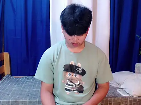 Reynelcock online show from February 2026 06:12:02 PM