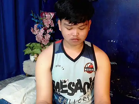 Reynelcock online show from March 2026 05:09:02 PM