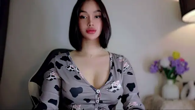 Snapshot of anna_lala7 chatting on May 2026 06:49:01 PM anna lala7 online show from May 2026 06:49:01 PM