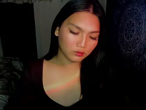 Lou heart online show from December 2025 06:37:02 PM