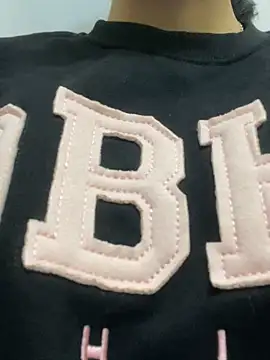 meomeo2k6 online show from November 2025 02:43:02 PM