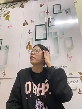 meomeo2k6 online show from December 2025 07:24:01 AM