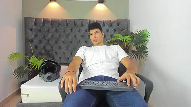 ALAN REDINGER online show from September 2025 01:00:02 PM