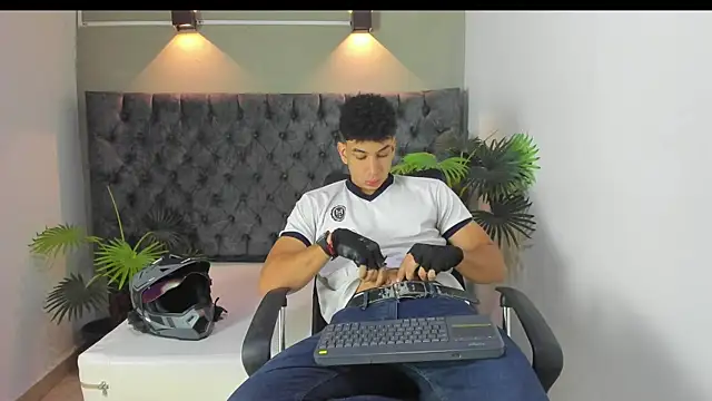 ALAN REDINGER online show from September 2025 12:43:02 PM