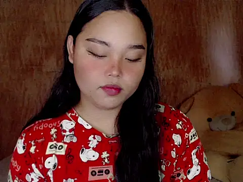 Snapshot of _Lylia chatting on September 2025 05:31:01 AM  Lylia online show from September 2025 05:31:01 AM