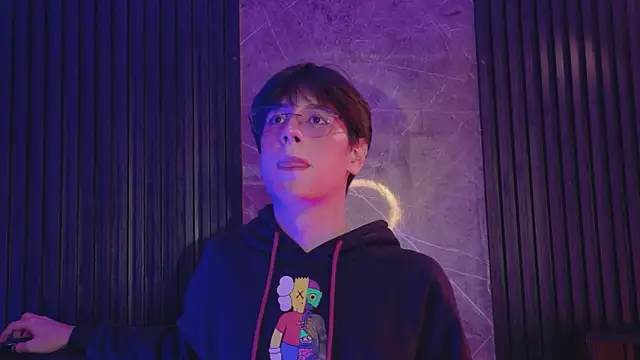 luixdust  online show from September 2025 05:20:01 AM