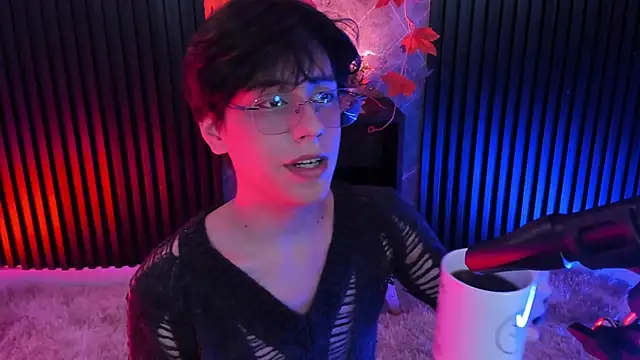 luixdust  online show from September 2025 04:50:01 AM