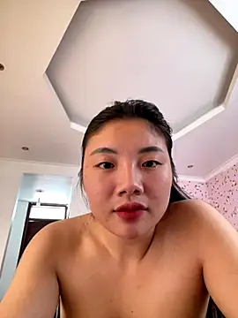 D2sweet online show from October 2025 02:21:02 AM