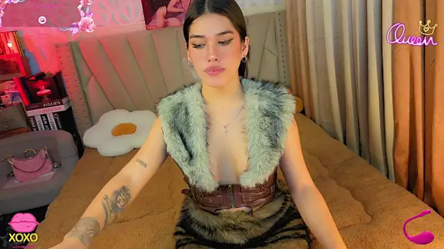 Snapshot of hollywoodxtrans chatting on February 2026 02:01:02 AM hollywoodxtrans online show from February 2026 02:01:02 AM