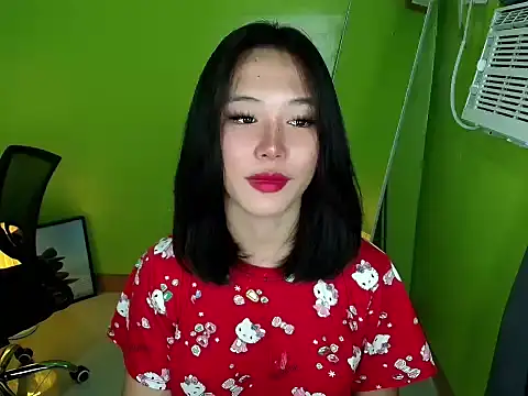 Ricaliciuos online show from April 2026 08:33:01 PM