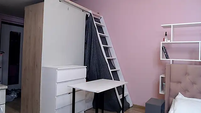 alice and jonathan online show from March 2026 05:35:01 AM