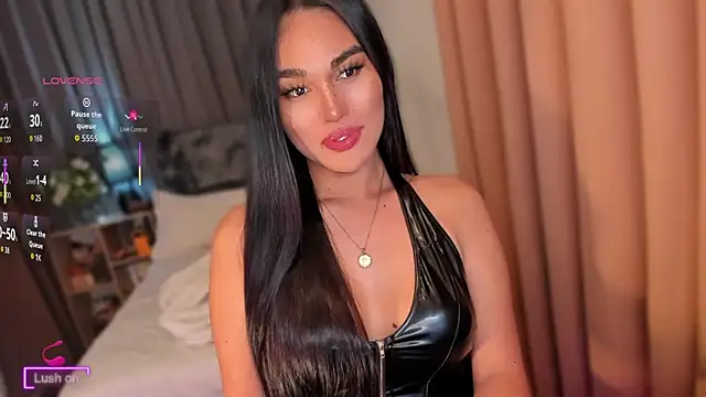 Snapshot of Fox_Smithxx chatting on April 2026 06:01:01 PM Fox Smithxx online show from April 2026 06:01:01 PM