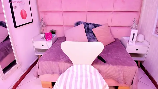 Janah Myers online show from December 2025 02:32:02 PM