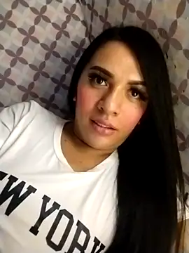 Snapshot of enoria1992 chatting on May 2026 03:30:01 PM enoria1992 online show from May 2026 03:30:01 PM