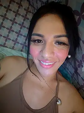 Snapshot of enoria1992 chatting on July 2026 03:45:02 AM enoria1992 online show from July 2026 03:45:02 AM