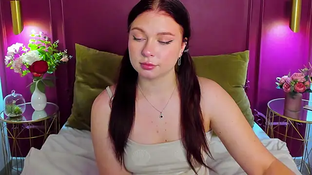 Snapshot of LizyBex chatting on November 2025 08:31:01 PM LizyBex online show from November 2025 08:31:01 PM