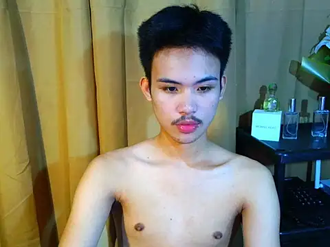 Snapshot of Urasiancumboix chatting on October 2025 05:58:02 PM Urasiancumboix online show from October 2025 05:58:02 PM