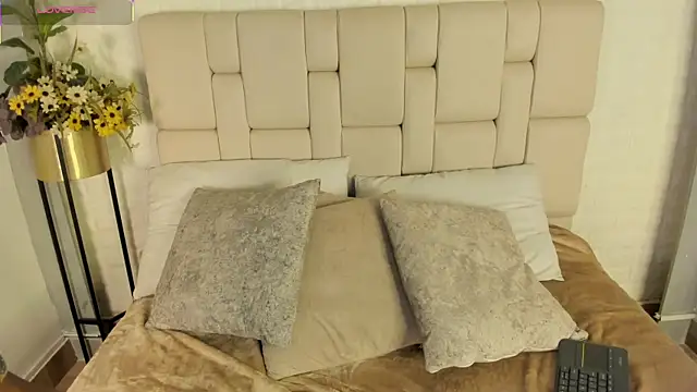 estefanyy  online show from March 2026 04:39:01 AM