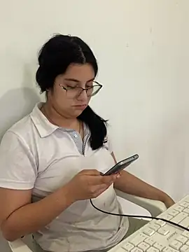 Snapshot of Velma_star chatting on October 2025 11:41:02 AM Velma star online show from October 2025 11:41:02 AM