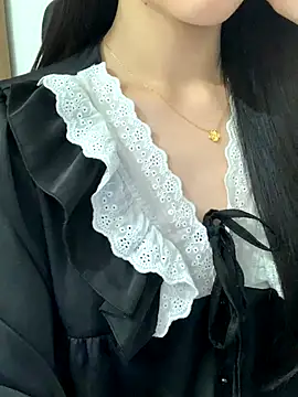 JennyQueen18 online show from December 2025 12:02:02 PM