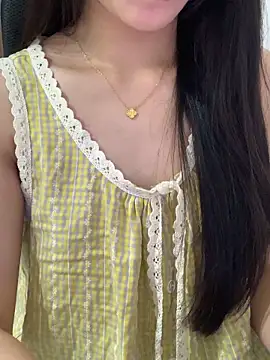 JennyQueen18 online show from April 2026 06:44:02 AM