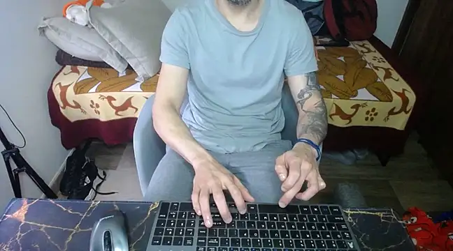 Snapshot of bossking017 chatting on March 2025 01:57:02 PM bossking017 online show from March 2025 01:57:02 PM