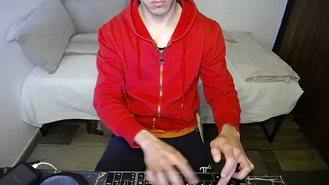 Snapshot of bossking017 chatting on February 2026 04:29:01 PM bossking017 online show from February 2026 04:29:01 PM