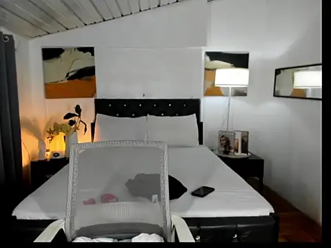 Snapshot of CallaWang chatting on January 2026 04:00:01 PM CallaWang online show from January 2026 04:00:01 PM