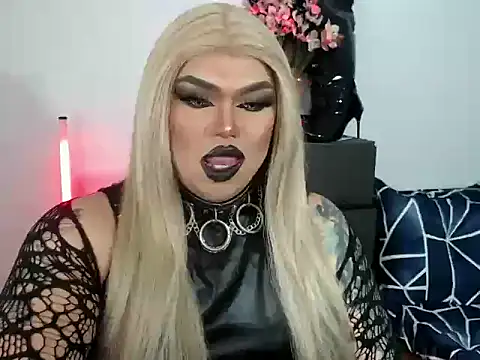 Snapshot of michellevixen922 chatting on November 2025 08:02:02 AM michellevixen922 online show from November 2025 08:02:02 AM