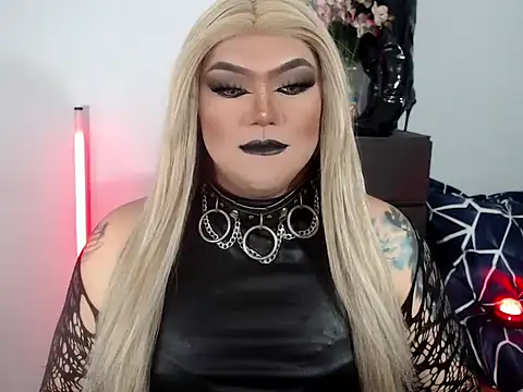 Snapshot of michellevixen922 chatting on November 2025 06:03:02 AM michellevixen922 online show from November 2025 06:03:02 AM