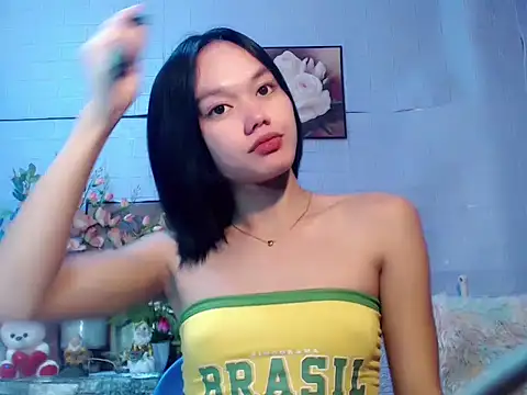 Snapshot of sexybabewarrior chatting on May 2026 06:37:01 PM sexybabewarrior online show from May 2026 06:37:01 PM