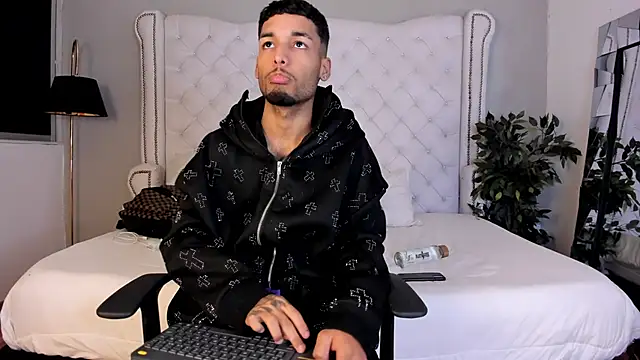 Thiagoferreti online show from February 2026 03:37:02 AM