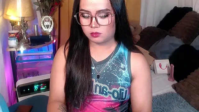 Snapshot of YourSweet-mich chatting on April 2026 12:29:02 PM YourSweet-mich online show from April 2026 12:29:02 PM