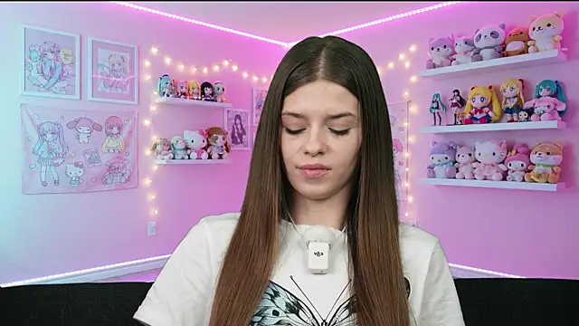 sukie spooky online show from April 2026 12:38:01 PM