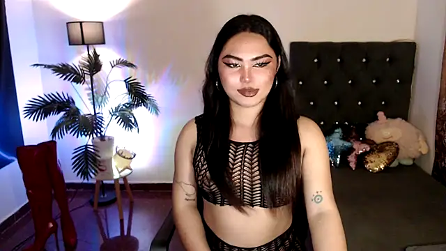 Snapshot of Unique_Maya chatting on February 2026 04:35:02 PM Unique Maya online show from February 2026 04:35:02 PM