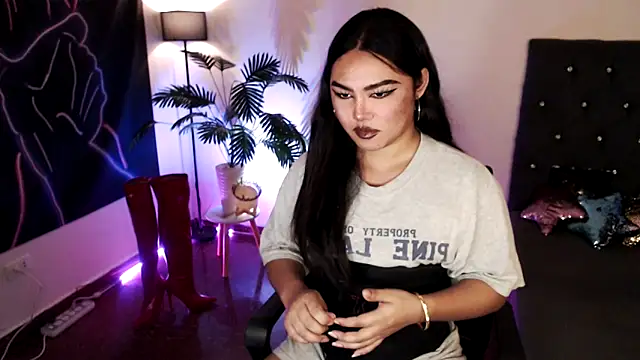 Snapshot of Unique_Maya chatting on February 2026 07:26:02 PM Unique Maya online show from February 2026 07:26:02 PM