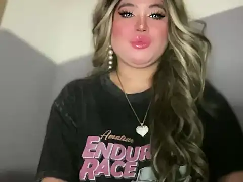 Snapshot of Naughtyrosecum chatting on October 2025 02:40:01 PM Naughtyrosecum online show from October 2025 02:40:01 PM