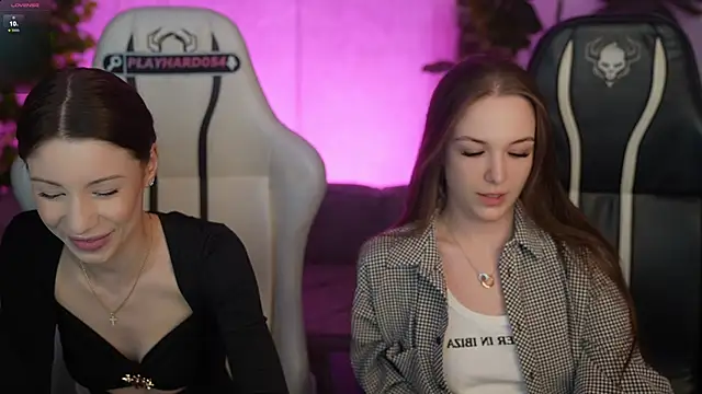 Selena Glow online show from March 2026 07:30:01 PM