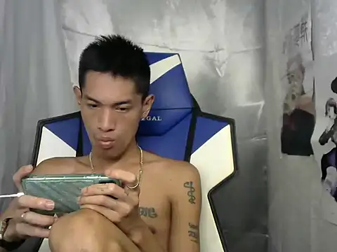 Snapshot of riks_tyler chatting on September 2025 03:24:02 PM riks tyler online show from September 2025 03:24:02 PM