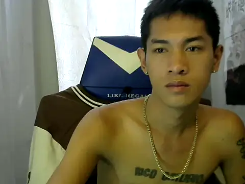 Snapshot of riks_tyler chatting on October 2025 12:52:01 AM riks tyler online show from October 2025 12:52:01 AM