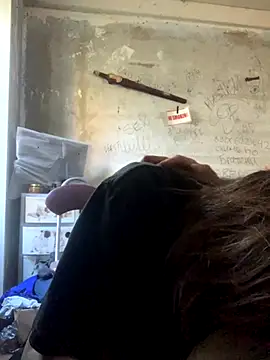 Snapshot of graylovescookies chatting on October 2025 06:44:01 AM graylovescookies online show from October 2025 06:44:01 AM